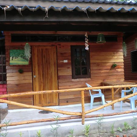 Hans Strand Bungalows Ko Lanta Екстериор снимка